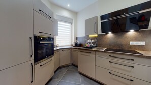 Coffee/tea maker, fridge, microwave, oven - le muguet  92m2 and 1 free garage          3br (Colmar)