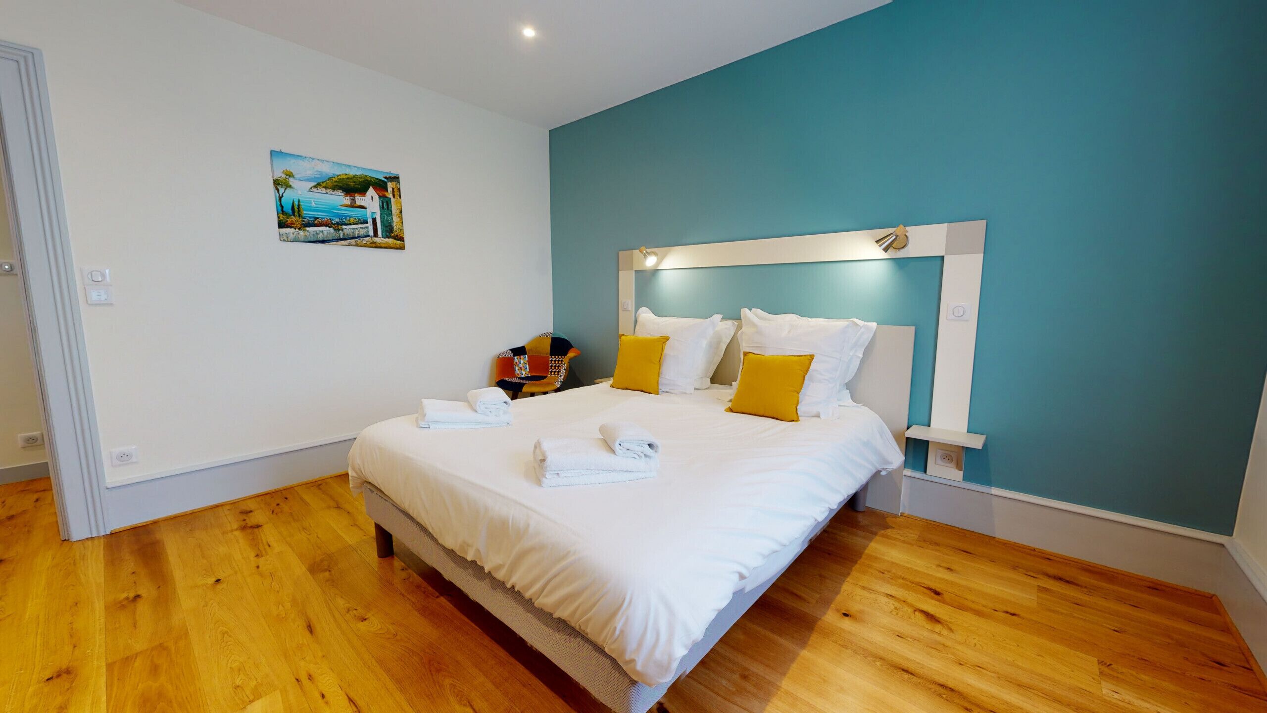 3 chambres, fer et planche à repasser, Wi-Fi gratuit, draps fournis