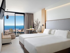 Premium bedding, in-room safe, desk, laptop workspace - MYND Adeje (Adeje)
