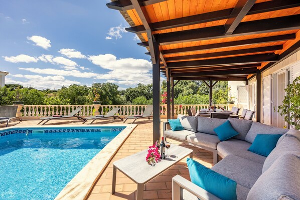 Piscine extérieure, piscine chauffée