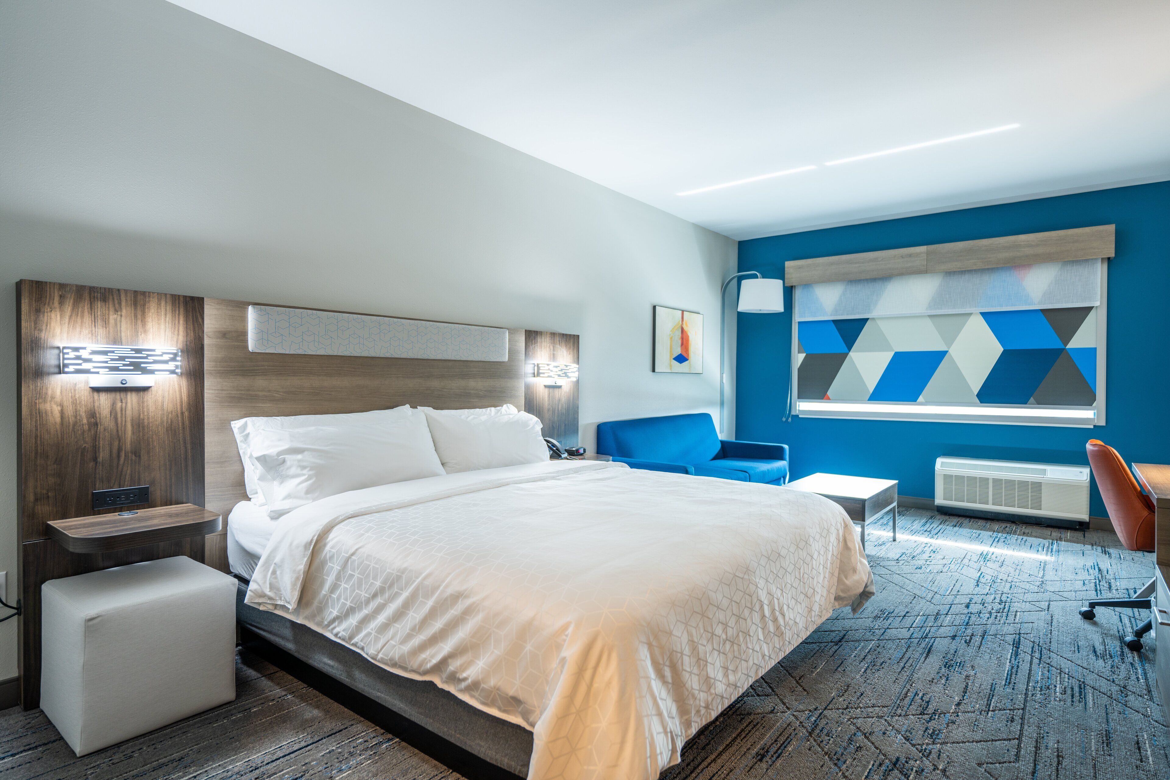 In-room safe, desk, laptop workspace, cots/infant beds