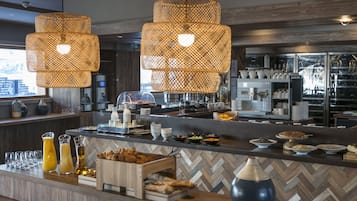 Daily buffet breakfast (EUR 22 per person)