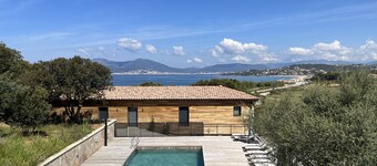 Villas Agosta - Camelia - sea view 50 meters from the beach (PMR standard)