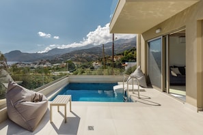 Outdoor pool, a heated pool - Pearl Villa I, redefined island chic - Private Heated Pool & BBQ (Rethymno)