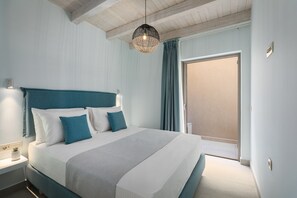 3 chambres, coffres-forts dans les chambres, fer et planche à repasser