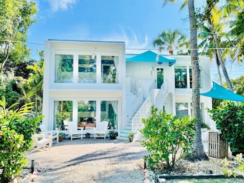 Sleeps 8 | Sunset + Boat Basin | Islamorada