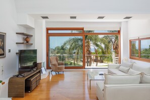 Smart TV, fireplace, table tennis, books - Angels Villa - Tropical Private Oasis by etouri (Chania)