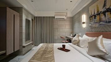 Soundproofing, free WiFi, bed sheets, wheelchair access