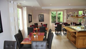 Unclassified image, 3 of 19, button - Logis L'hôtel Restaurant Verrières (Verrieres-le-Buisson)