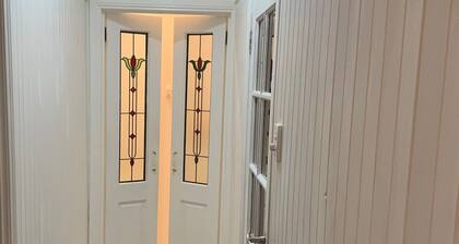 Gateway to Geelong! Inda's Place is your second home