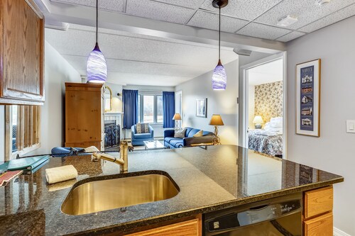 Pico D305 condo ski on/off The best family mountain with access to the Pico Fitness Center