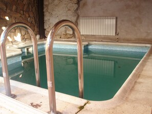 Piscina coberta i piscina climatitzada