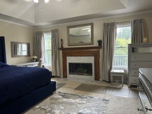 4 habitaciones, escritorio, tabla de planchar con plancha y wifi gratis