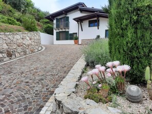 Property grounds - CASA AROMATIQUE VILLA ITRI-SPERLONGA WITH PRIVATE POOL (ITRI)