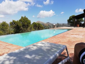 Alberca al aire libre 