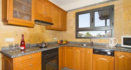 Stunning 3 bed 2 bath Villa with Private heated Pool