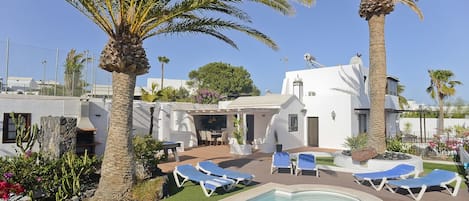 Ulkouima-allas, lämmitetty uima-allas