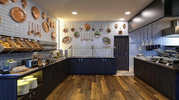 Tägliches Frühstücksbuffet (17 EUR pro Person)