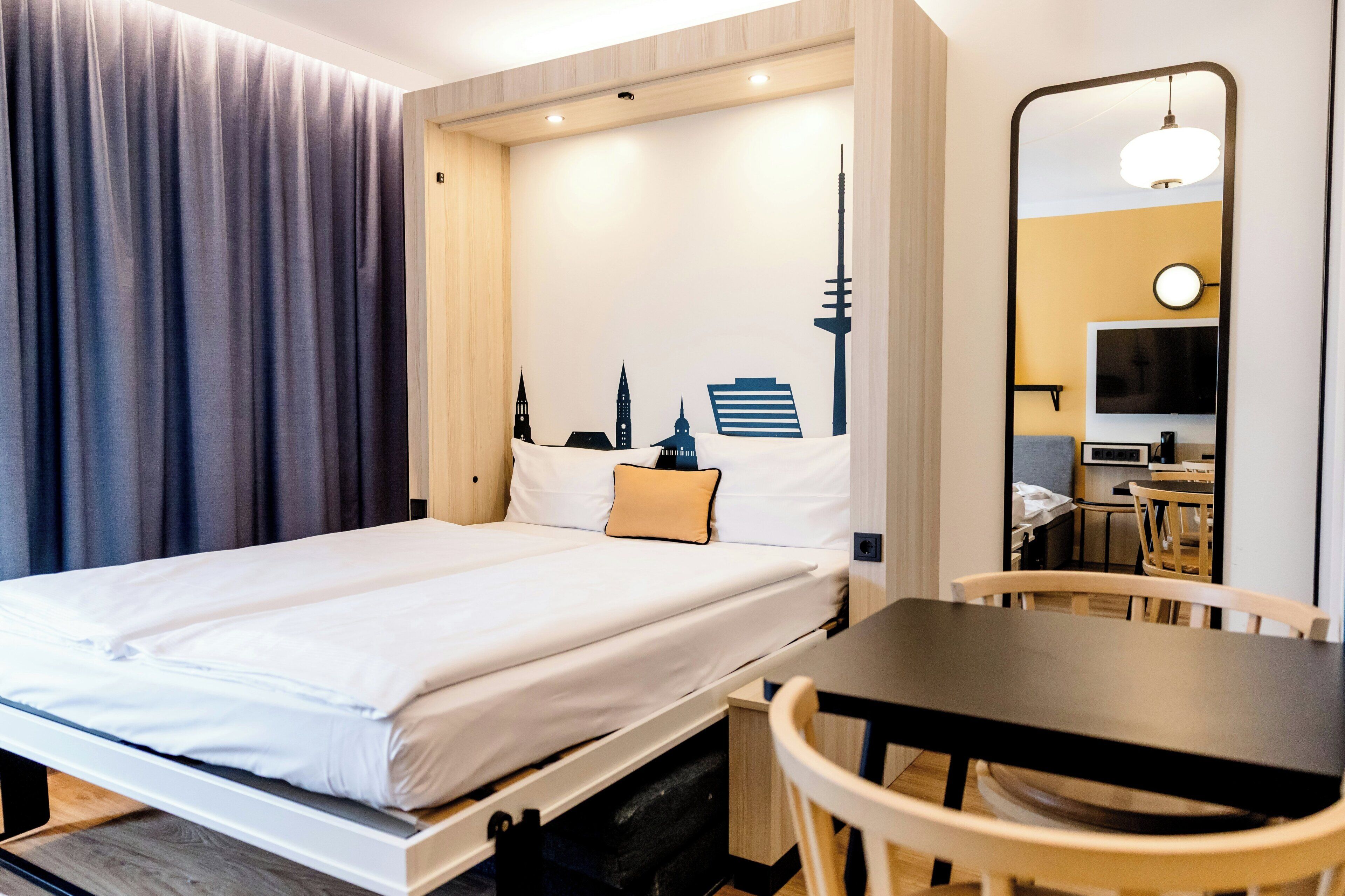 Zimmer, 1 Queen-Bett | Allergikerbettwaren, Verdunkelungsvorhänge, Bettwäsche