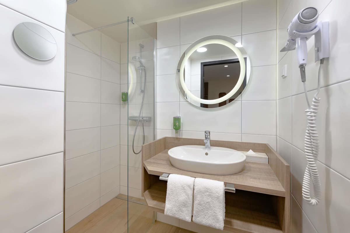 Ropa de cama hipoalergénica, cortinas blackout y ropa de cama