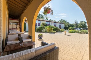 Exterior - LOGIS HOTEL RESTAURANT SOLENCA (Nogaro)