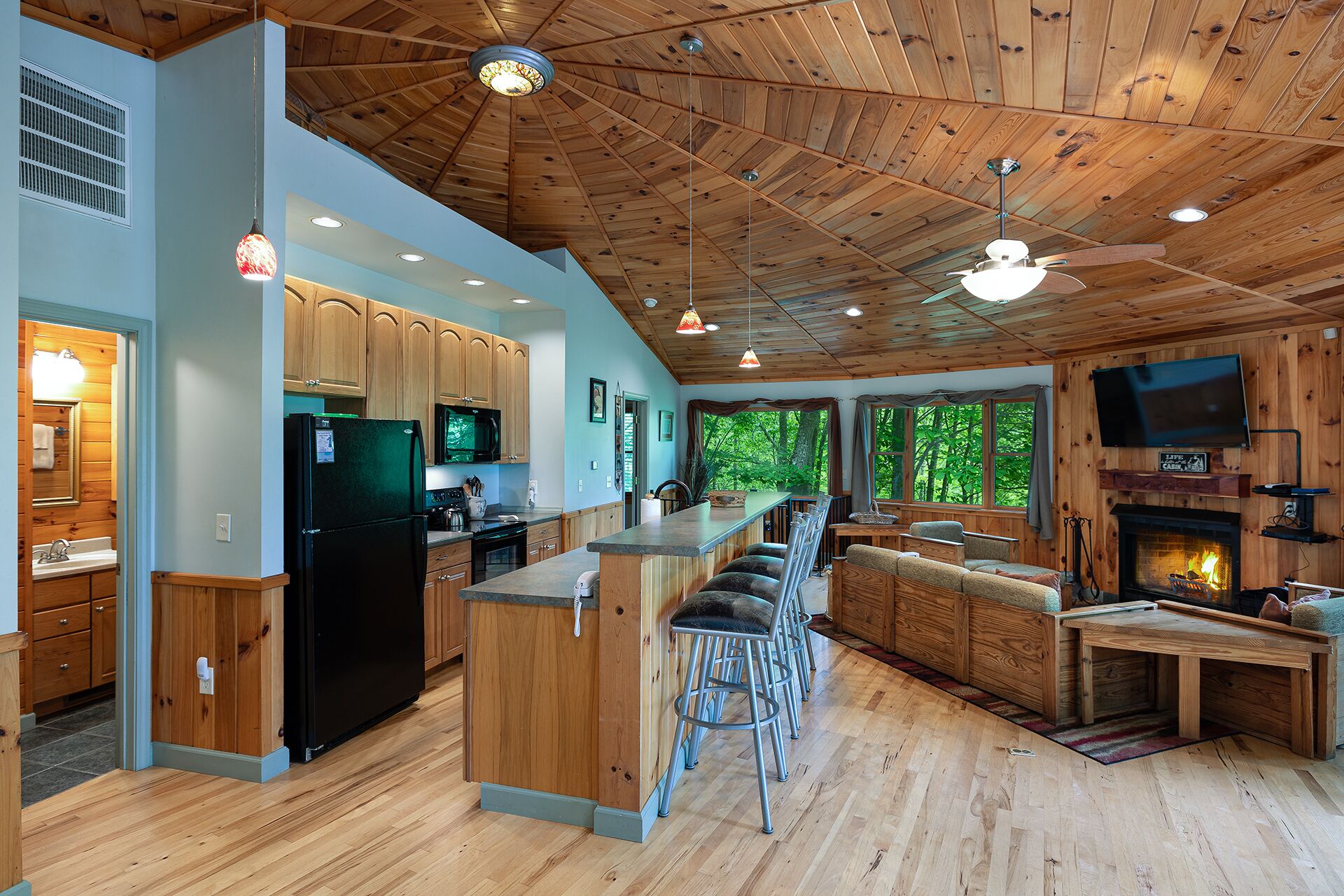 المنشأة من الداخل