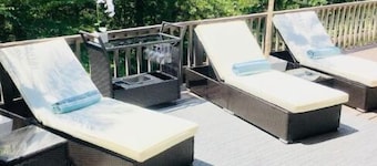 Private Home right off 430