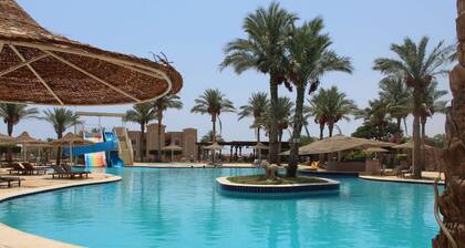 One-Bedroom Apartment with a Garden in Sahl Hasheesh