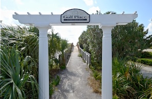 Condo, 1 Bedroom | Property grounds