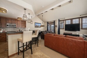 Lejlighed - 3 soveværelser | Opholdsområde | Smart-tv