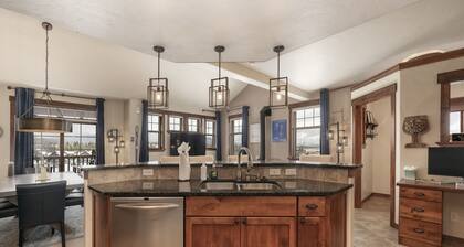 Cozens Pointe B-301 3 Bedroom Condo by RedAwning