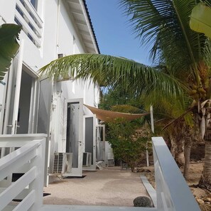 Property grounds - Nice basic A2 appartment at Jan Thiel Curacao (Jan Thiel)