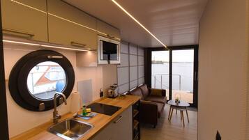 KĂŒhlschrank, Herdplatte, GeschirrspĂŒler