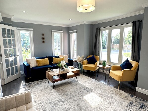 Smart TV, books, computer monitors