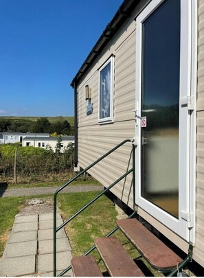 Exterior detail - Caravan - Sleeps 6 & Parking (St Leonards-On-Sea)