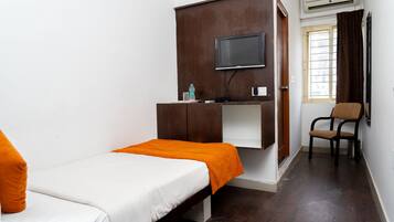 Standard Single Room | Premium bedding, individually furnished, bed sheets