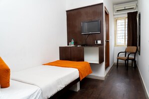 Standard Single Room | Premium bedding, individually furnished, bed sheets - Hotel Scarlet (Bengaluru)