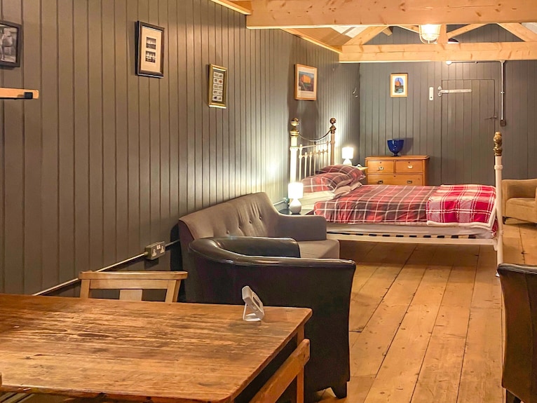 1 Bedroom Accommodation In Braunston, Near Daventry - Northamptonshire