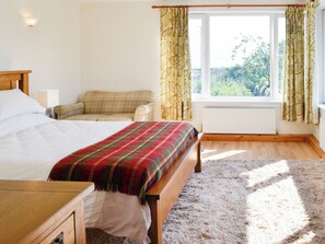 4 soverom, wi-fi (inkludert) og sengetøy