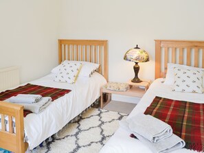 4 bedrooms, free WiFi, bed sheets