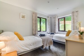 2 slaapkamers, een strijkplank/strijkijzer, gratis wifi, beddengoed