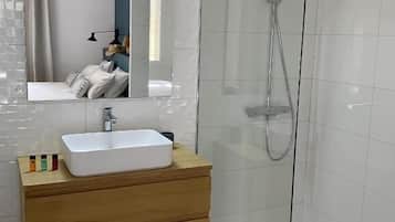Hair dryer