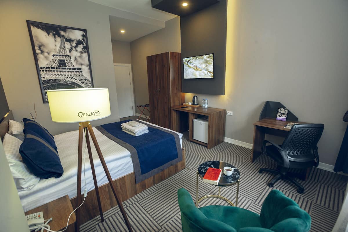 Luxury Double Room | Free minibar items, desk, laptop workspace, free WiFi