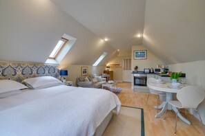 1 chambre, fer et planche Ă repasser, Wi-Fi gratuit, draps fournis