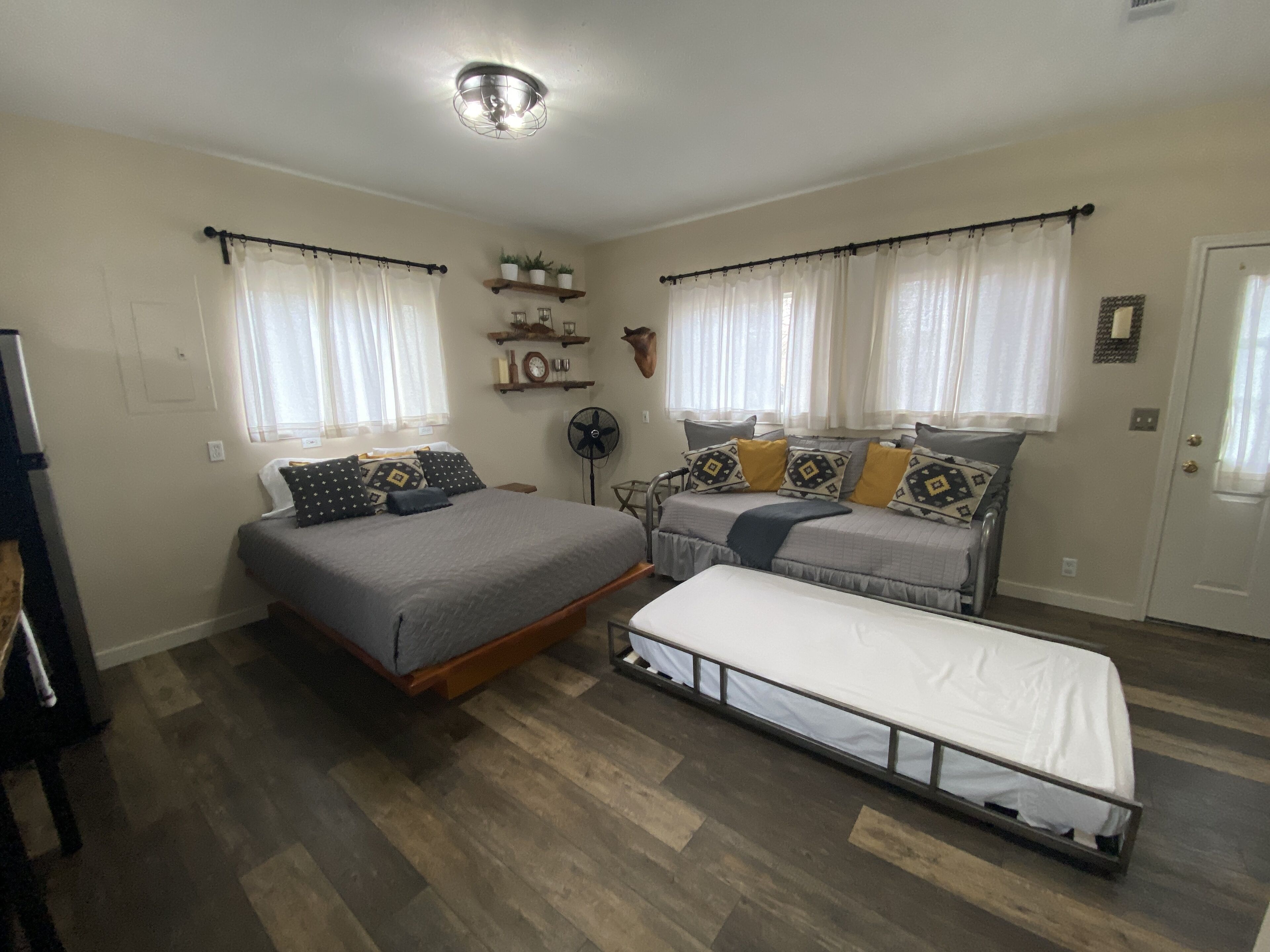 1 bedroom, iron/ironing board, free WiFi, bed sheets