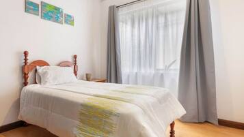 2 Schlafzimmer, Schreibtisch, WLAN