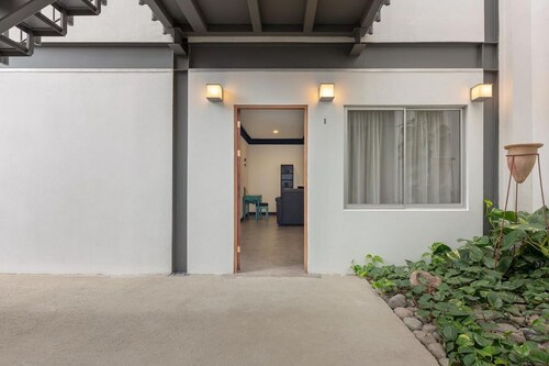 2 BDR Apt/ Near Airport & Sabana Park ✈ D Nomads