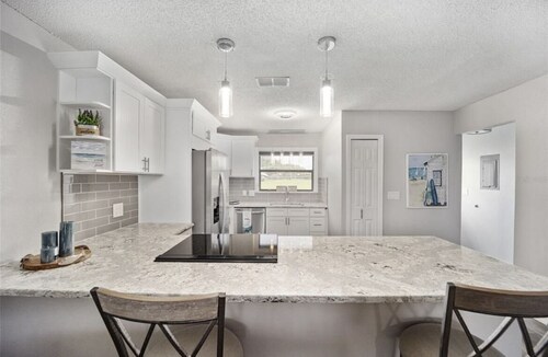 Lake Front Get Away - 10 minutes from The Villages 