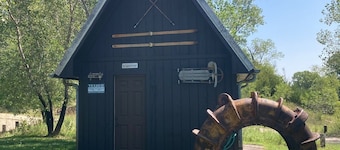 Iron Horse Lakes - remote getaway near Wichita, Newton and Hutchinson, KS