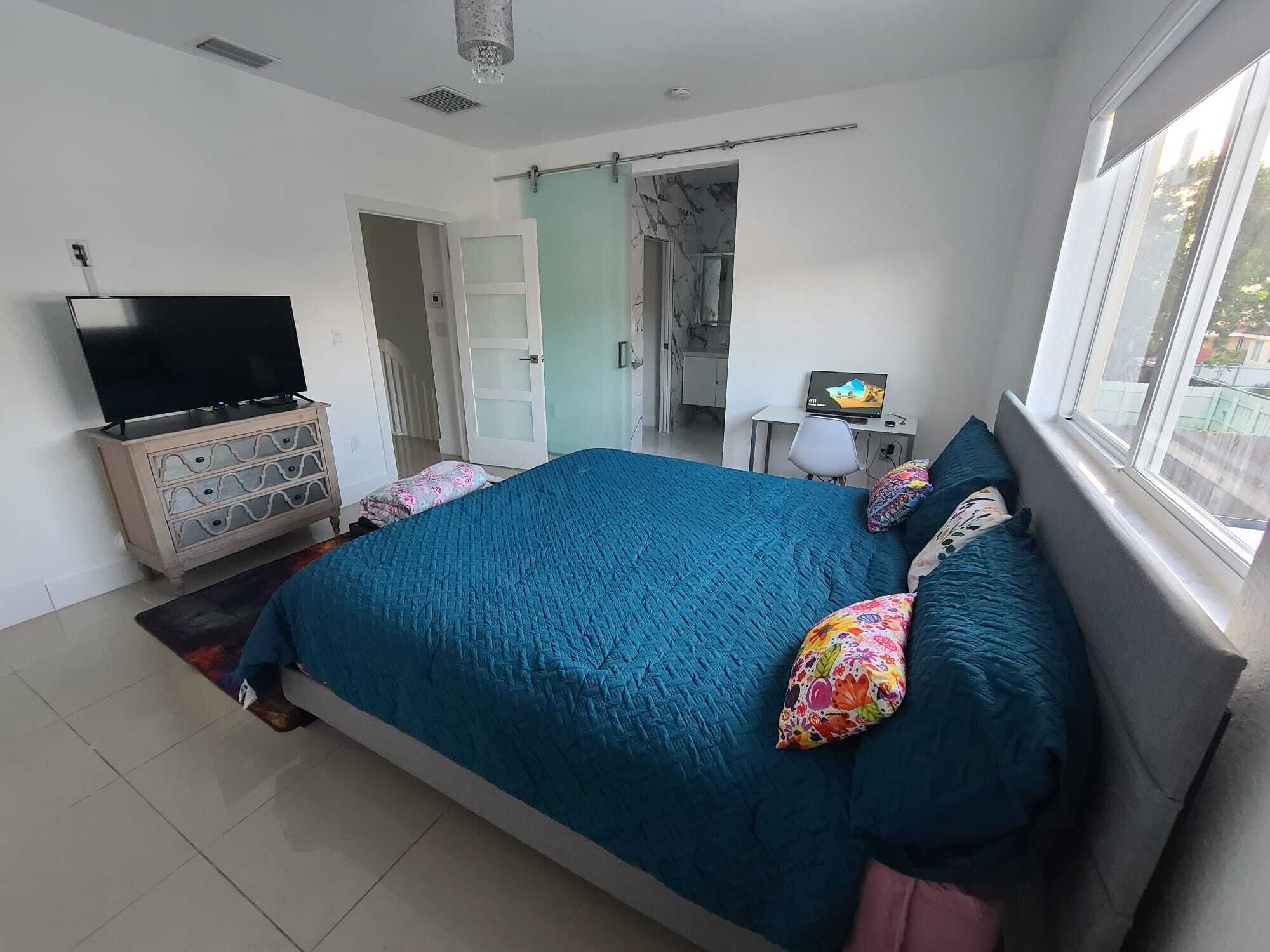 3 camere, ferro/asse da stiro, Wi-Fi gratuito, lenzuola